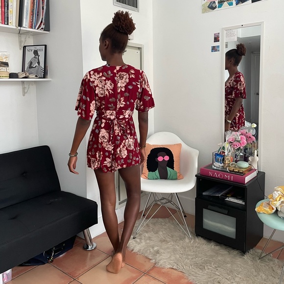 Romper - Picture 2 of 4